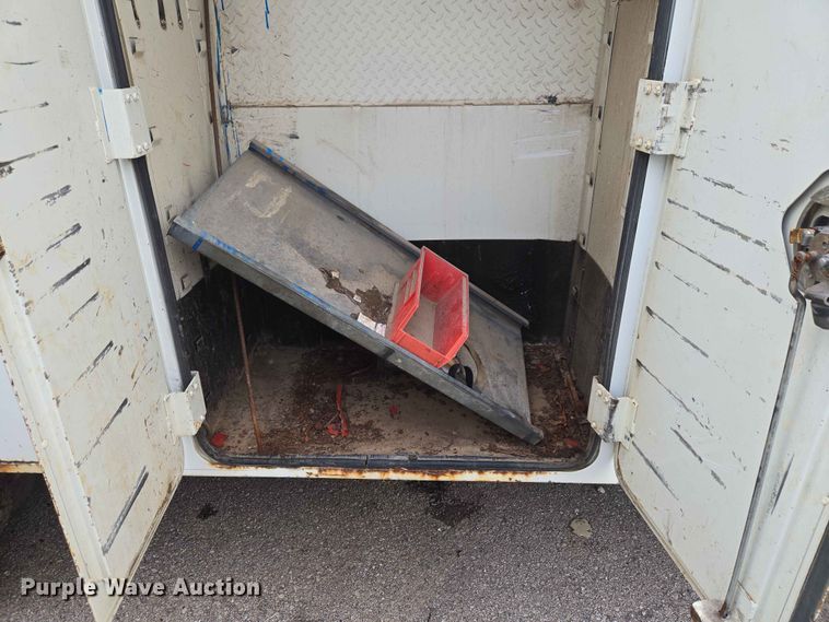image for item FB8857 2009 International 4400 utility / service truck