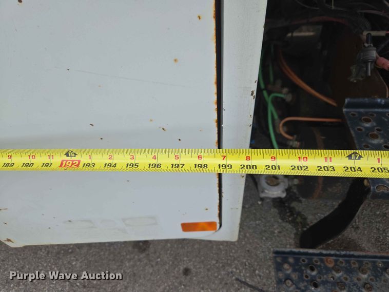 image for item FB8857 2009 International 4400 utility / service truck