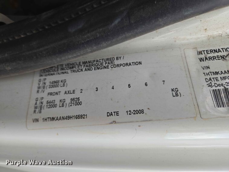 image for item FB8857 2009 International 4400 utility / service truck