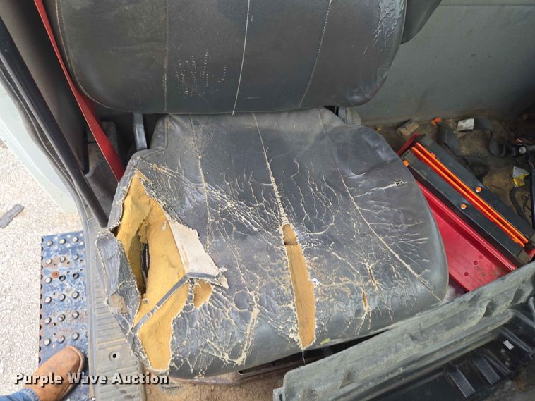 image for item FB8857 2009 International 4400 utility / service truck