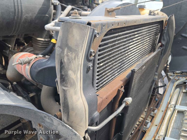 image for item FB8857 2009 International 4400 utility / service truck