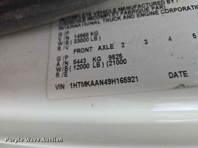 image for item FB8857 2009 International 4400 utility / service truck