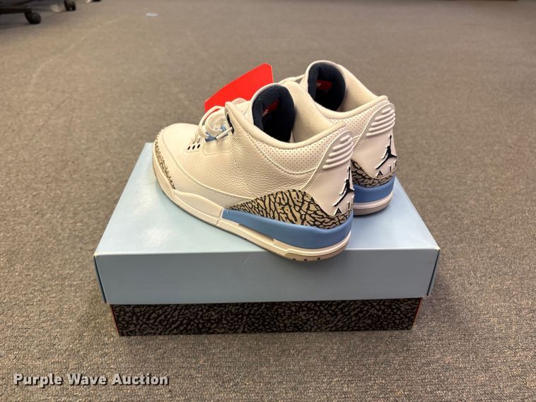 image for item FB8859 Air Jordan Retro 3 shoes