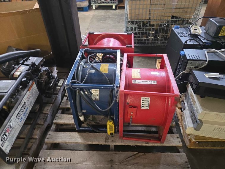 image for item FB8862 (3) SuperVac fans