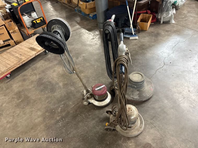 image for item FB8863 (3) floor buffers