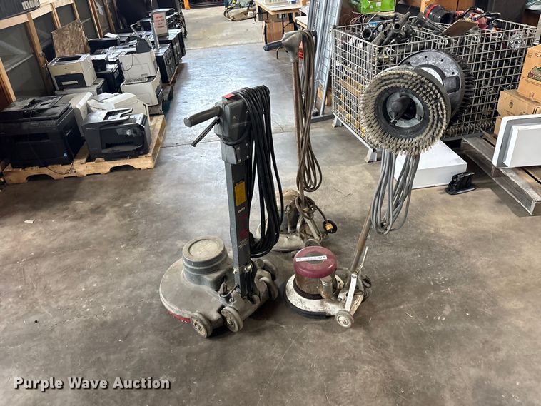 image for item FB8863 (3) floor buffers