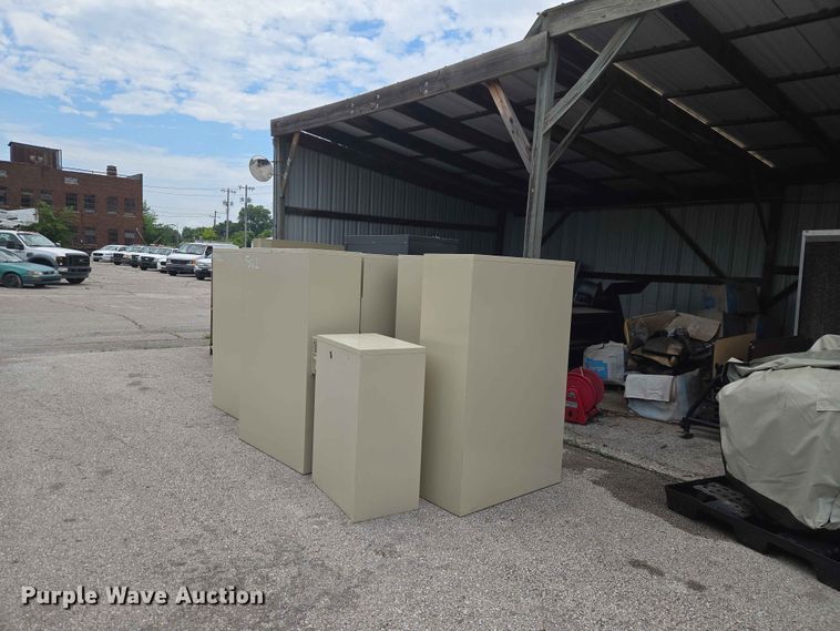 image for item FB8865 Office furniture