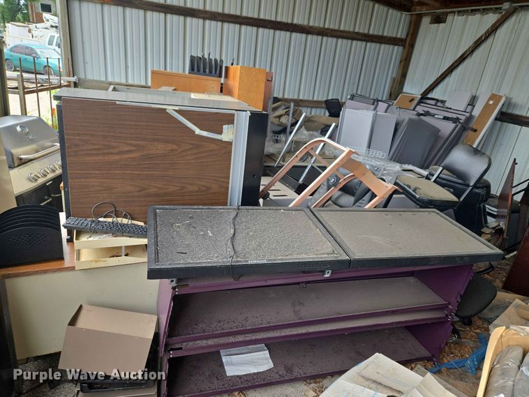 image for item FB8865 Office furniture