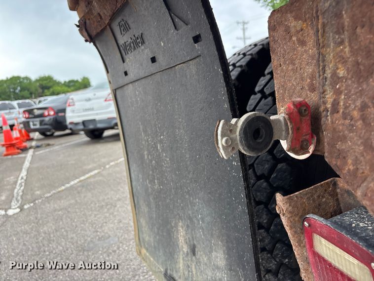image for item FB8868 2011 International 7400 dump truck
