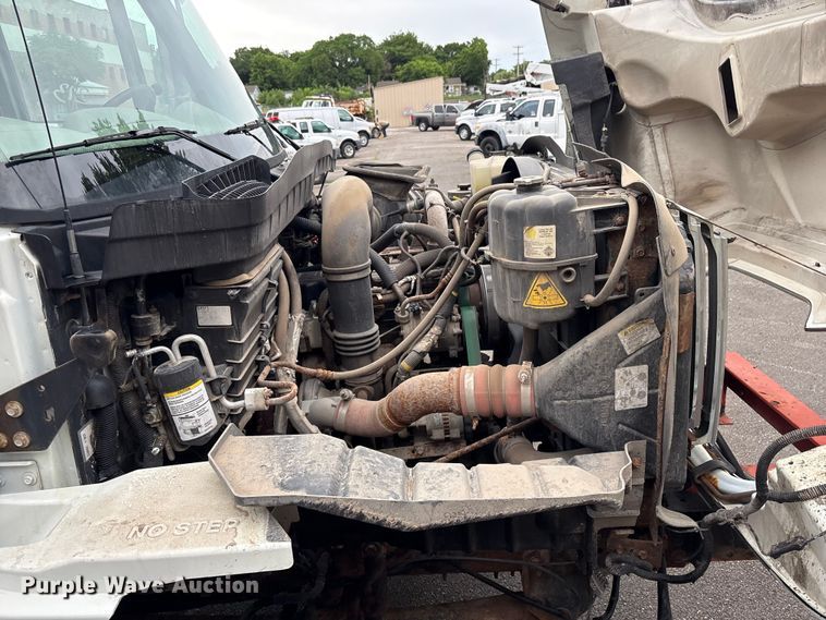 image for item FB8868 2011 International 7400 dump truck