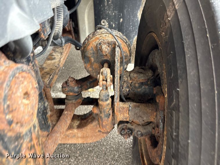 image for item FB8868 2011 International 7400 dump truck