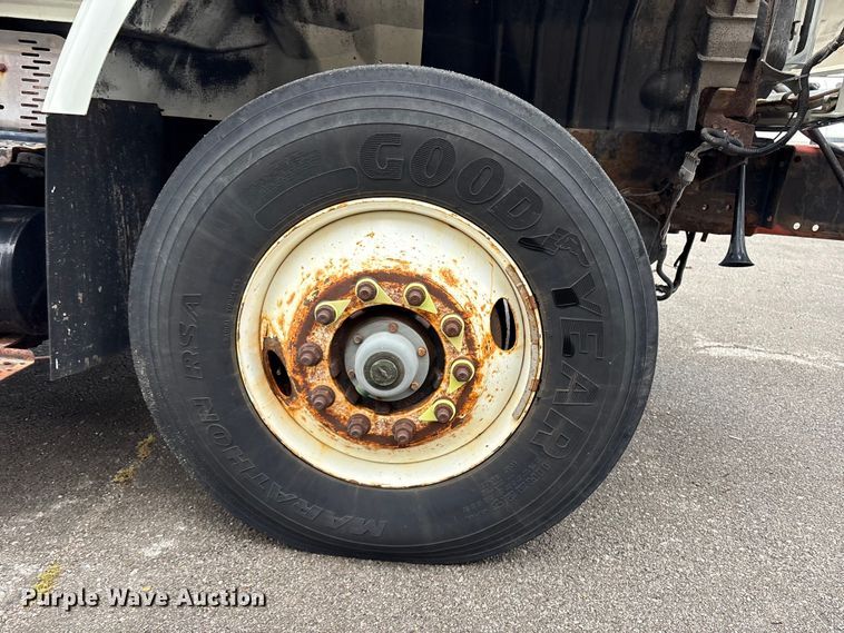 image for item FB8868 2011 International 7400 dump truck