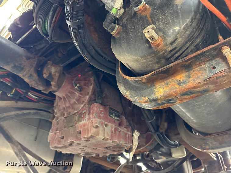 image for item FB8868 2011 International 7400 dump truck