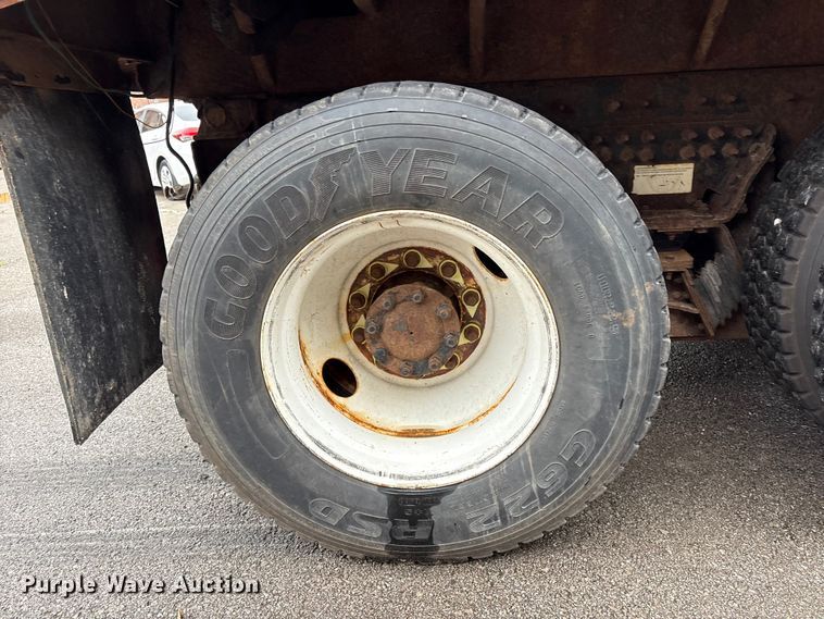image for item FB8868 2011 International 7400 dump truck