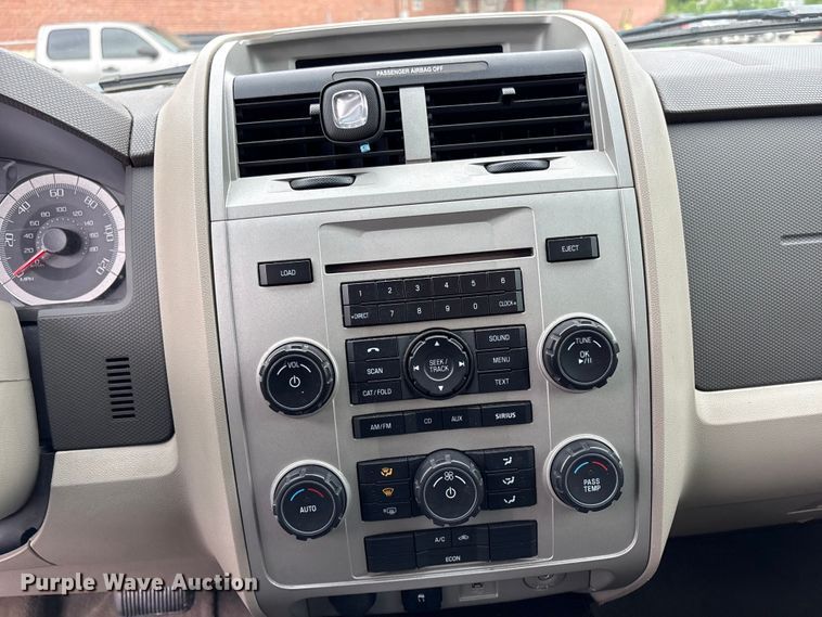 image for item FB8869 2009 Ford Escape Hybrid SUV