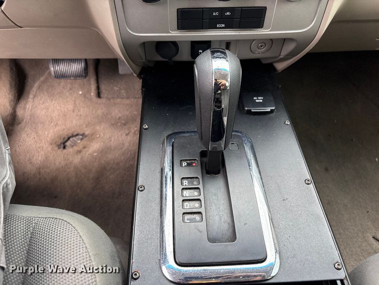 image for item FB8869 2009 Ford Escape Hybrid SUV