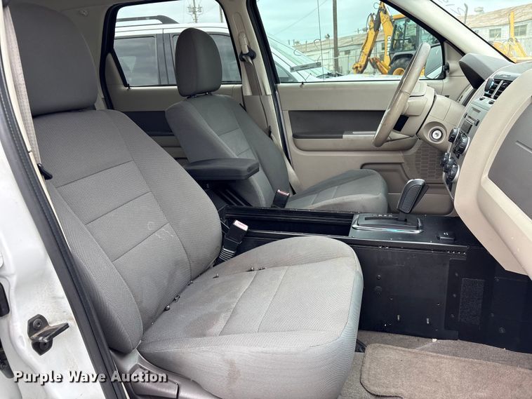image for item FB8869 2009 Ford Escape Hybrid SUV