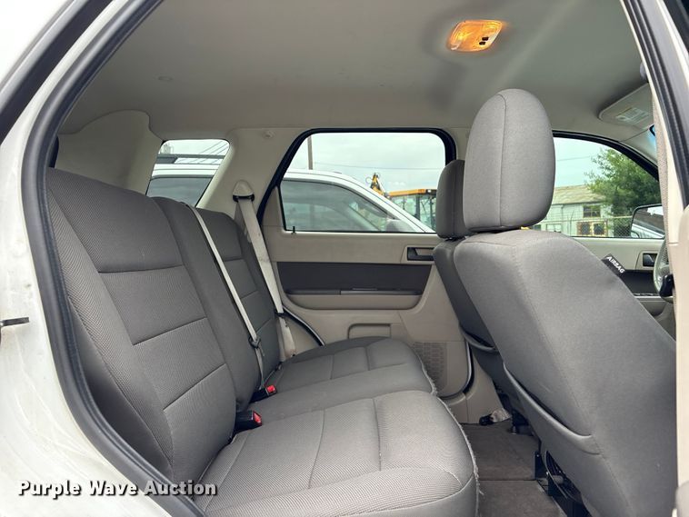 image for item FB8869 2009 Ford Escape Hybrid SUV