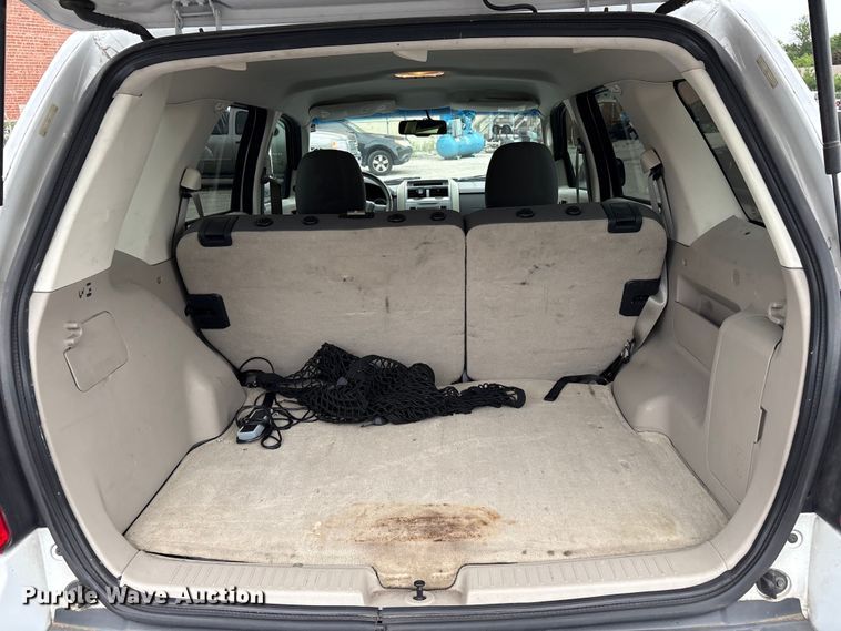image for item FB8869 2009 Ford Escape Hybrid SUV