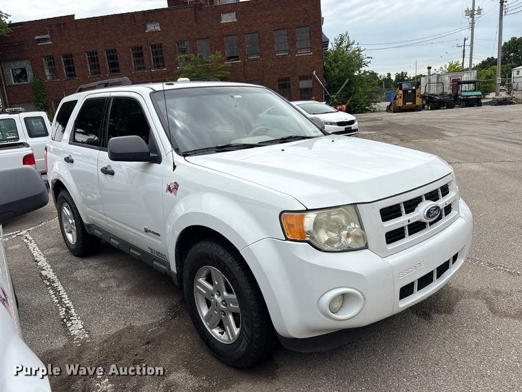 image for item FB8870 2010 Ford Escape Hybrid SUV