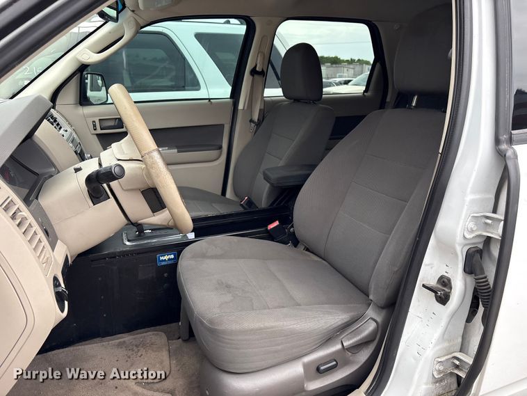 image for item FB8870 2010 Ford Escape Hybrid SUV
