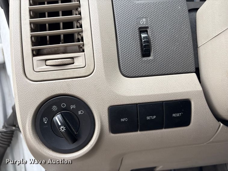 image for item FB8870 2010 Ford Escape Hybrid SUV