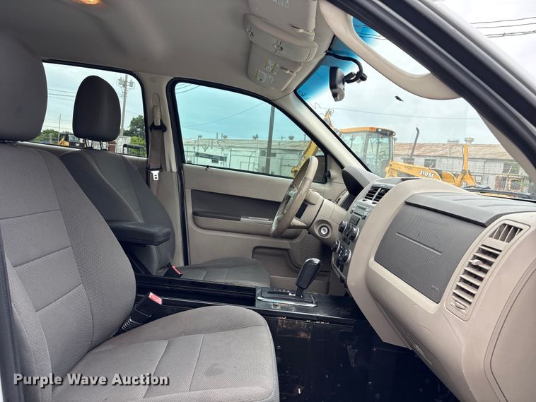 image for item FB8870 2010 Ford Escape Hybrid SUV