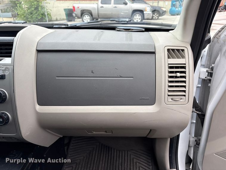 image for item FB8870 2010 Ford Escape Hybrid SUV