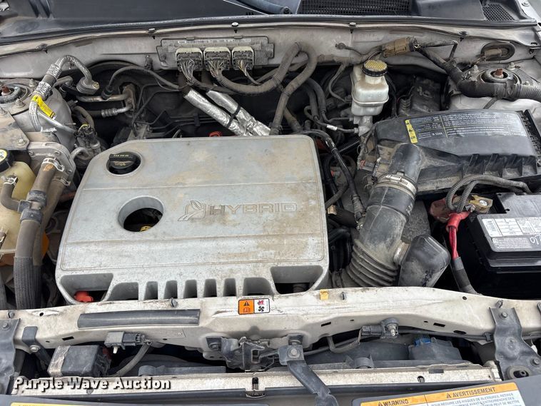 image for item FB8870 2010 Ford Escape Hybrid SUV