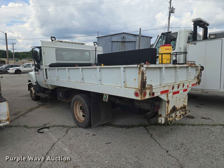 image for item FB8872 2014 International TA005 flatbed truck