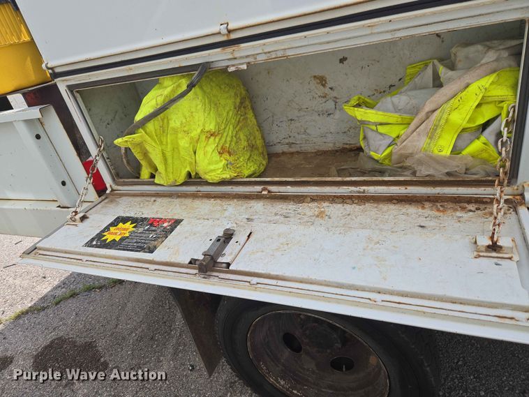 image for item FB8872 2014 International TA005 flatbed truck