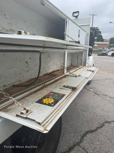 image for item FB8872 2014 International TA005 flatbed truck