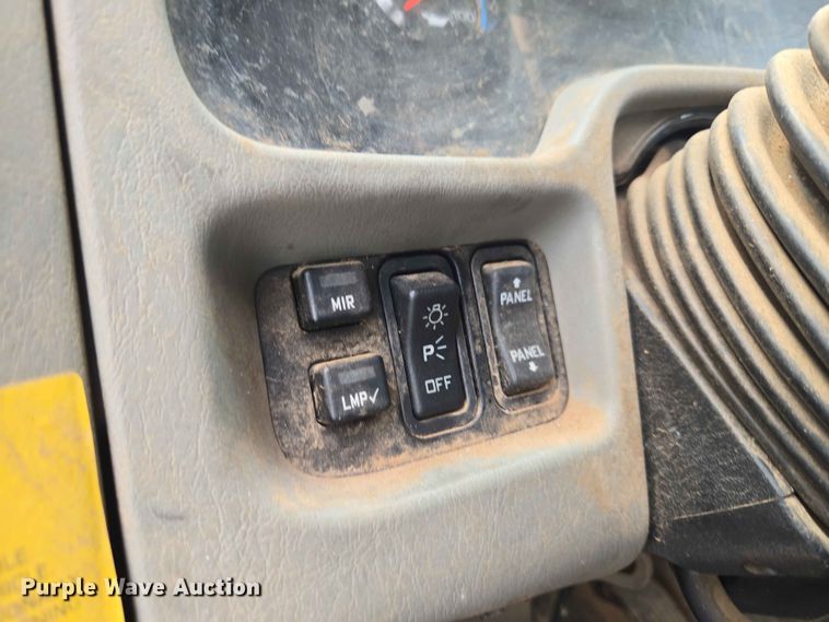 image for item FB8872 2014 International TA005 flatbed truck