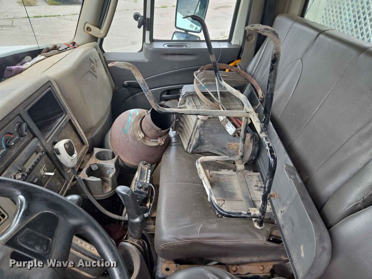 image for item FB8872 2014 International TA005 flatbed truck