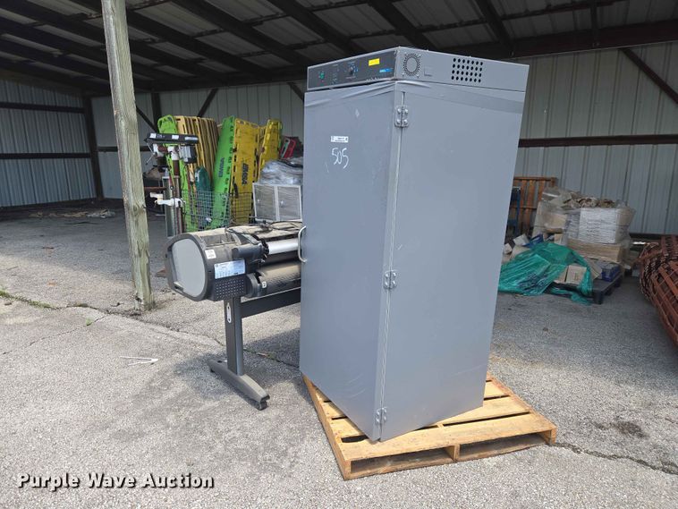 image for item FB8874 Shel Lab/HP SR120P
DesignJet Z5600 incubator