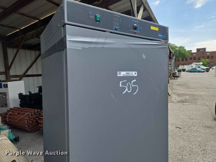 image for item FB8874 Shel Lab/HP SR120P
DesignJet Z5600 incubator