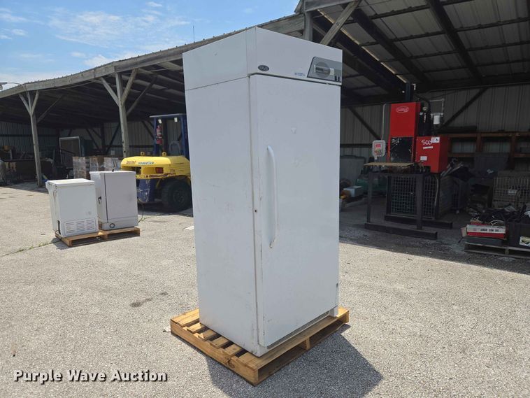 image for item FB8875 Norlake BOD LRI201WWW/0 incubator