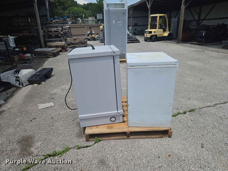 image for item FB8876 Appliances
