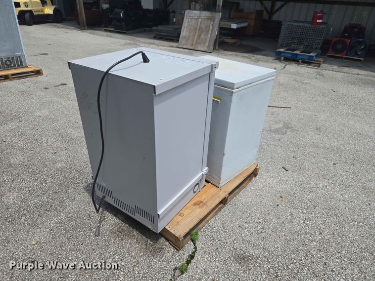 image for item FB8876 Appliances