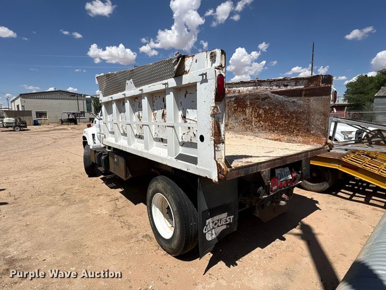 image for item FC2355 1999 Chevrolet C7500 dump truck