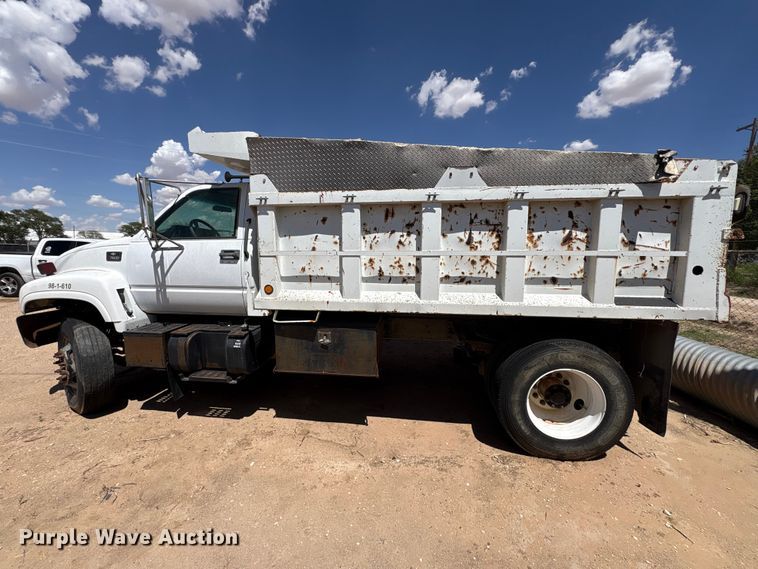 image for item FC2355 1999 Chevrolet C7500 dump truck