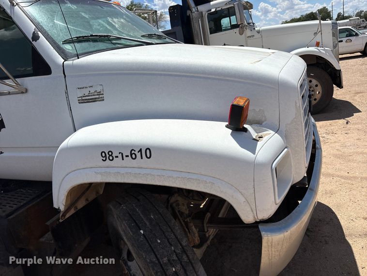 image for item FC2355 1999 Chevrolet C7500 dump truck