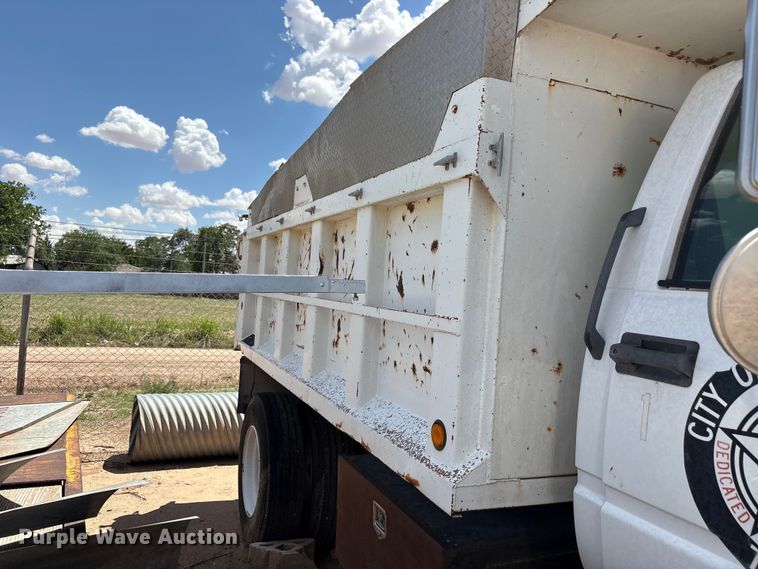 image for item FC2355 1999 Chevrolet C7500 dump truck