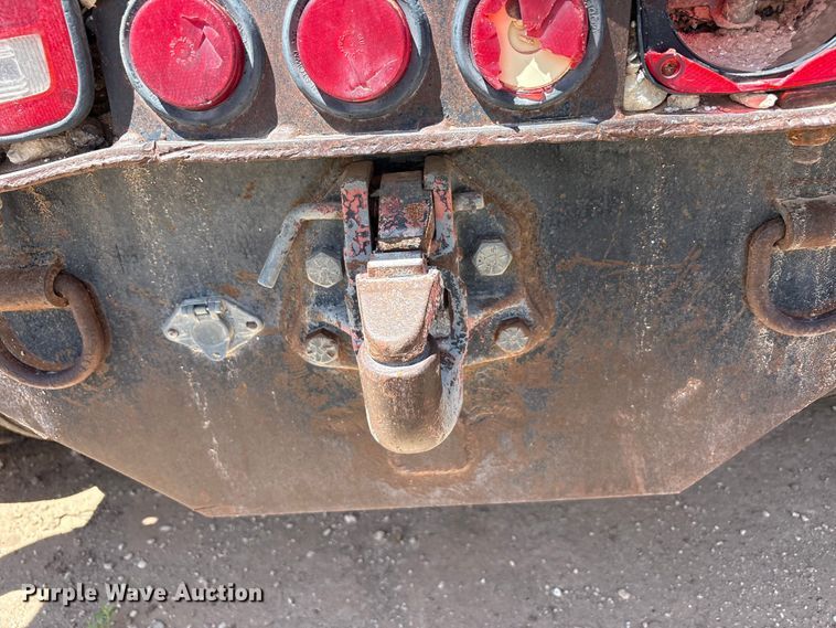 image for item FC2355 1999 Chevrolet C7500 dump truck