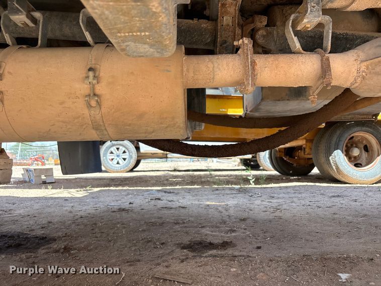 image for item FC2355 1999 Chevrolet C7500 dump truck