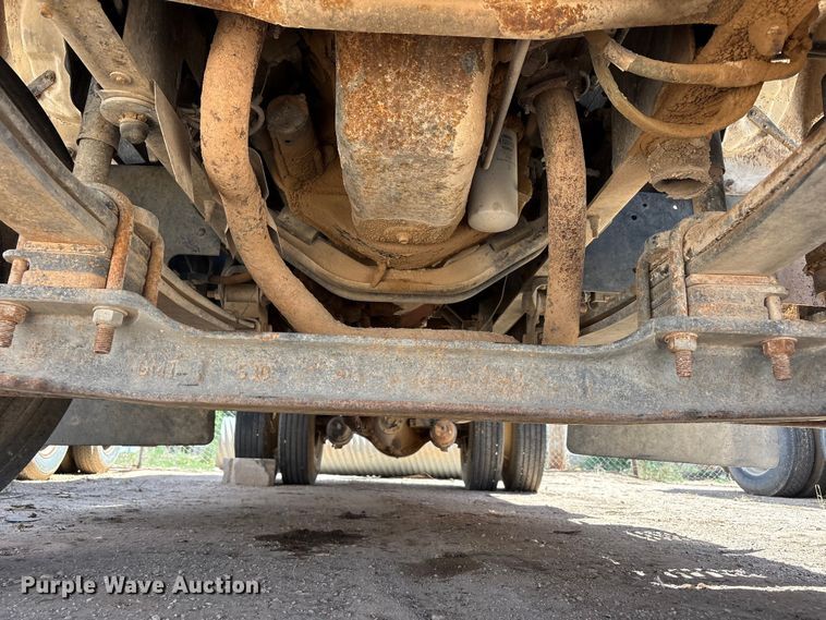 image for item FC2355 1999 Chevrolet C7500 dump truck