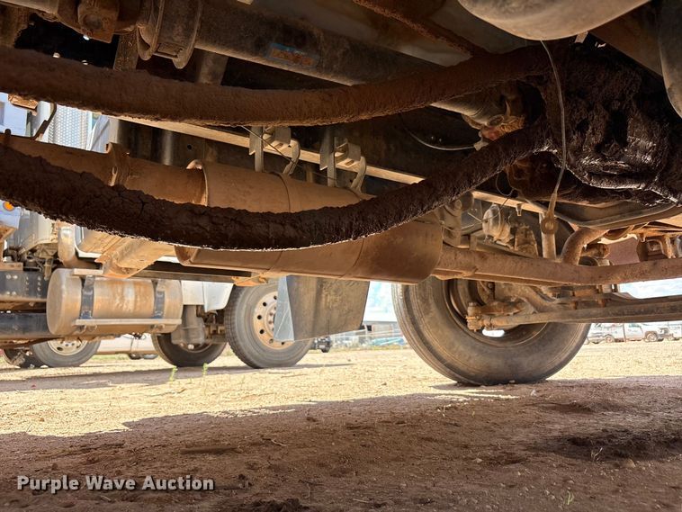 image for item FC2355 1999 Chevrolet C7500 dump truck