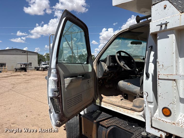image for item FC2355 1999 Chevrolet C7500 dump truck