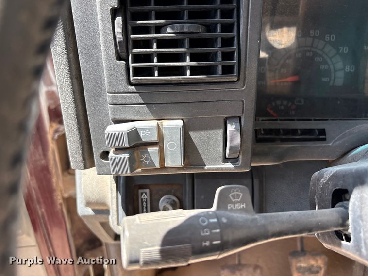 image for item FC2355 1999 Chevrolet C7500 dump truck