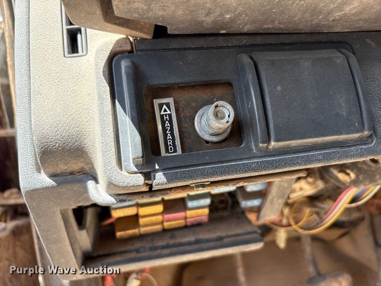 image for item FC2355 1999 Chevrolet C7500 dump truck